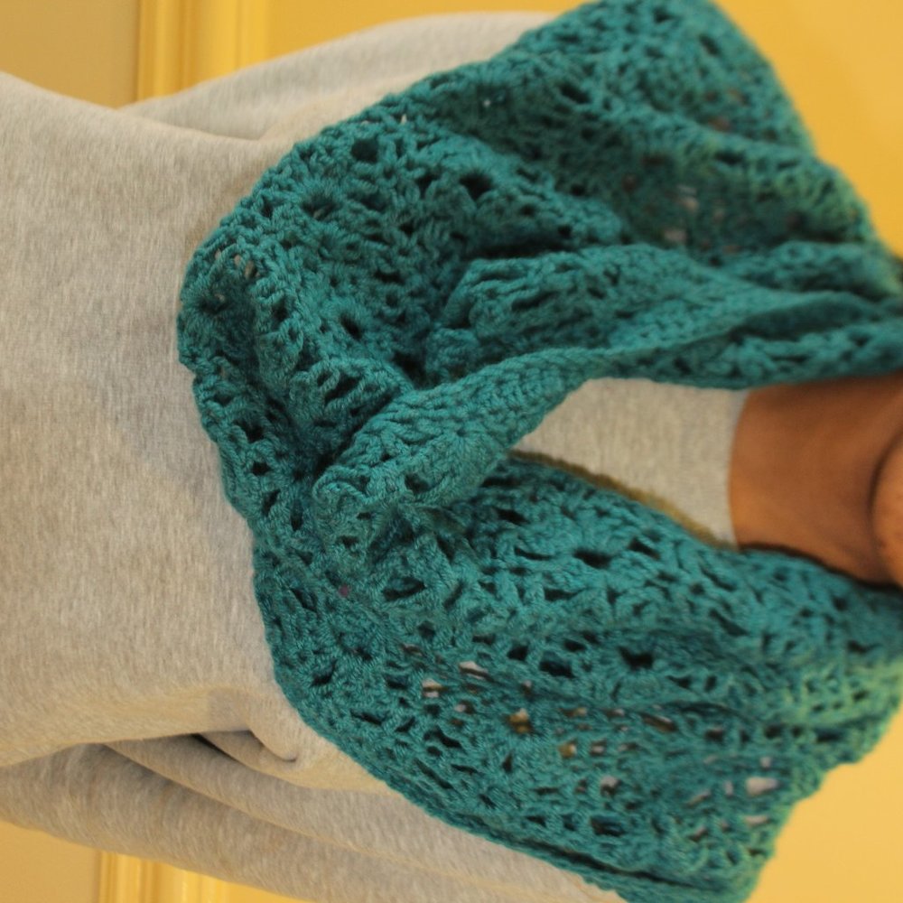 Handcrafted Super Soft Cowl / Scarf in Teal NEW - Picture 3 of 5